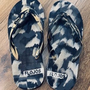 Fojos Flip Flops!